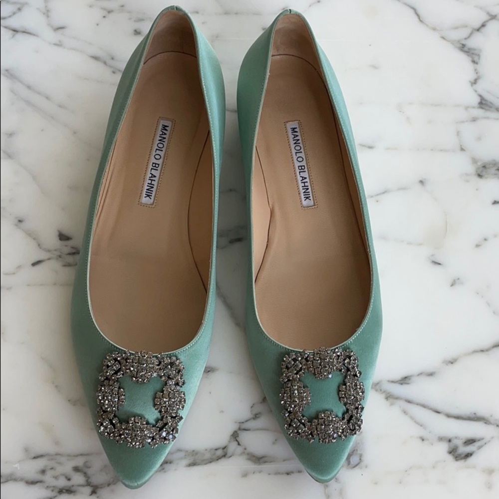Manolo Blahnik Hangisi 25 satin flats 39.5 8.5